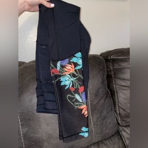 Black leggings, women’s size small